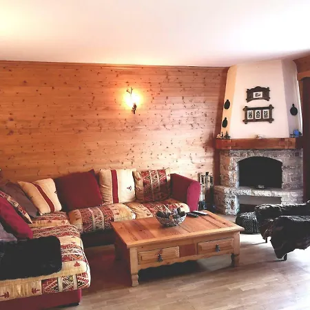 De Charme, Seven Apartment