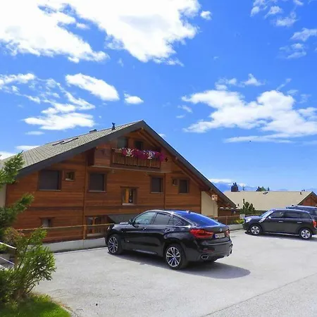 Apartment De Charme, Seven *