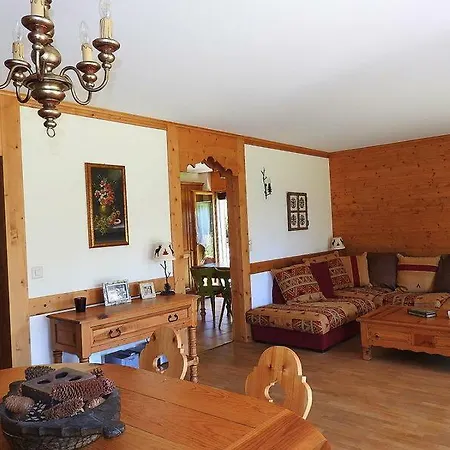 De Charme, Seven Apartment